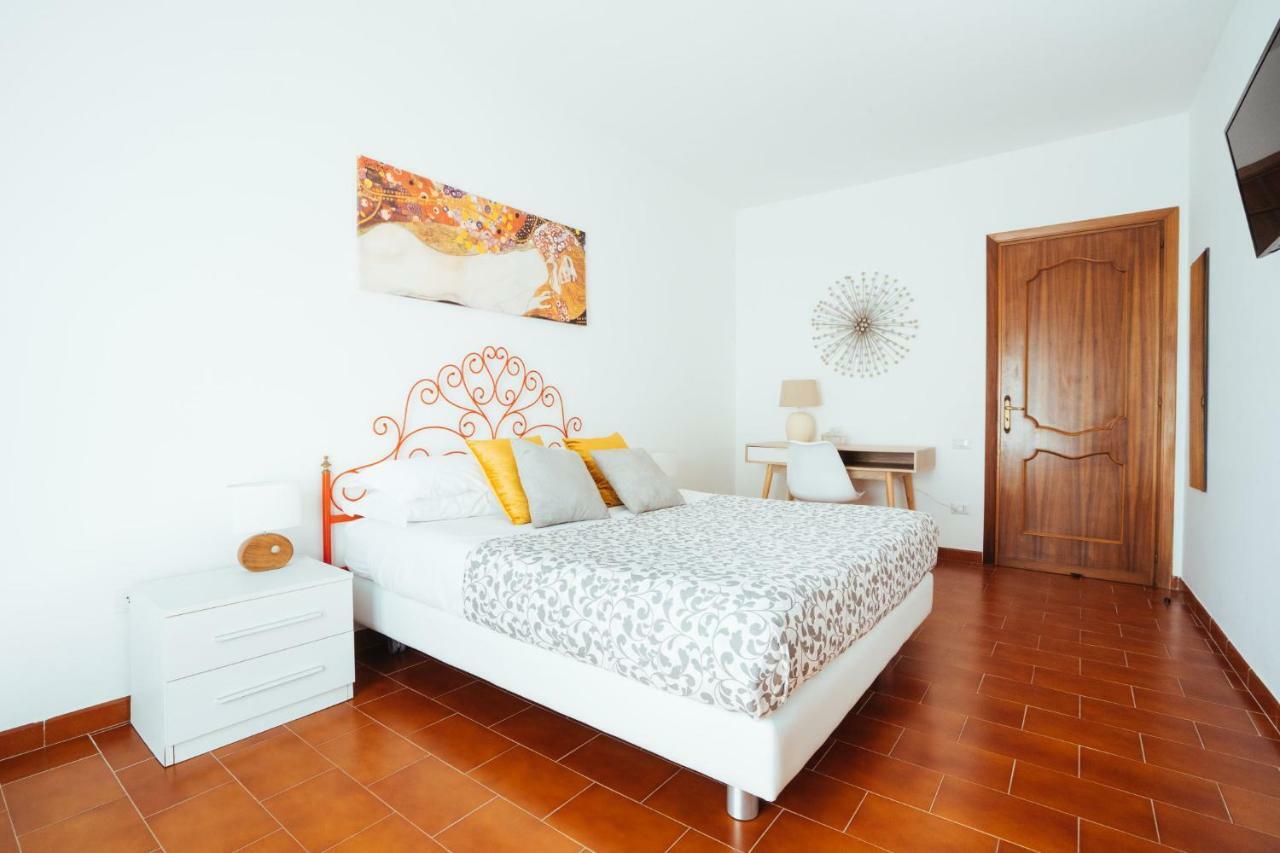 Sea View Villa In Ravello With Lemon Pergola, Gardens And Jacuzzi - Ideal For Elopements מראה חיצוני תמונה